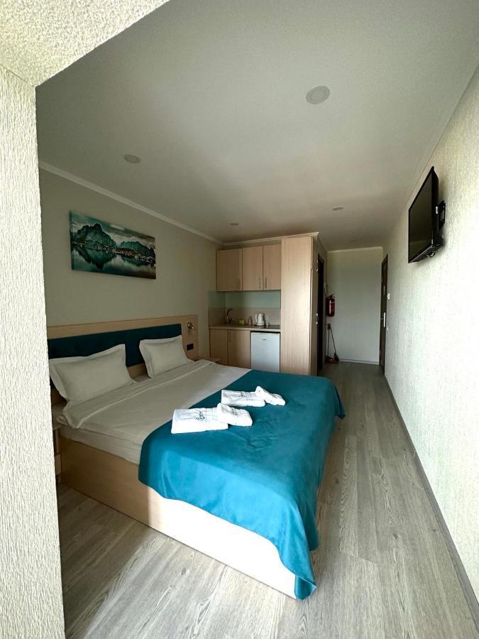 Poseidon Hotel 3*
